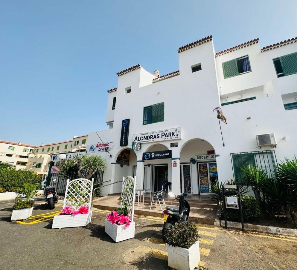 Alondras Park Mialsoma Apartment Arona  Kültér fotó